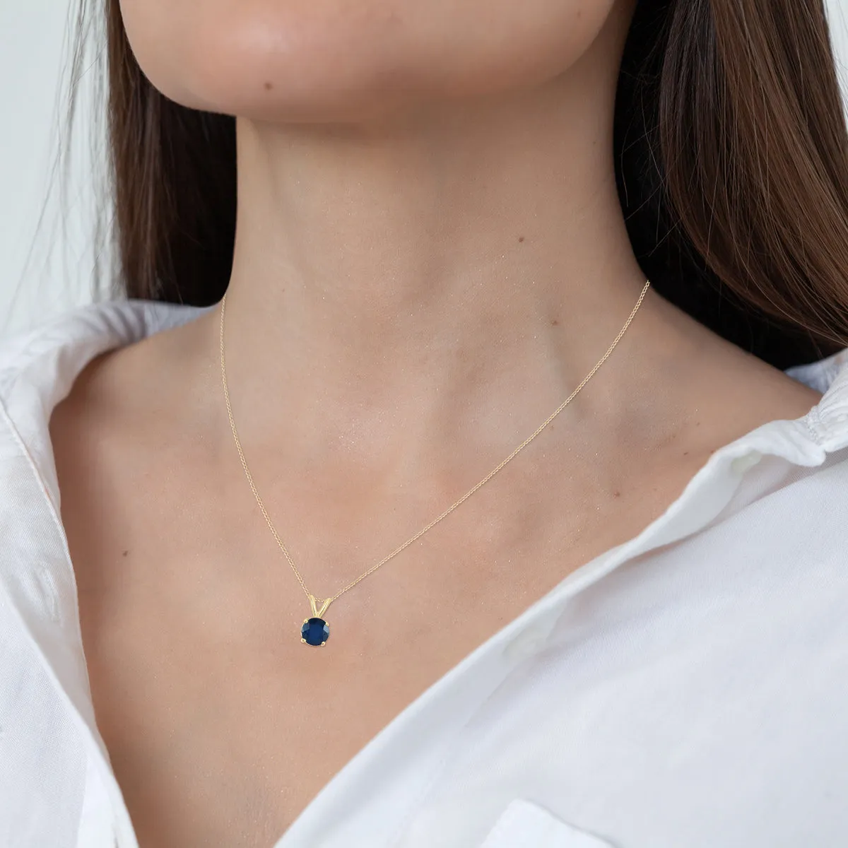 14K Yellow Gold 5Mm Round Sapphire Pendant