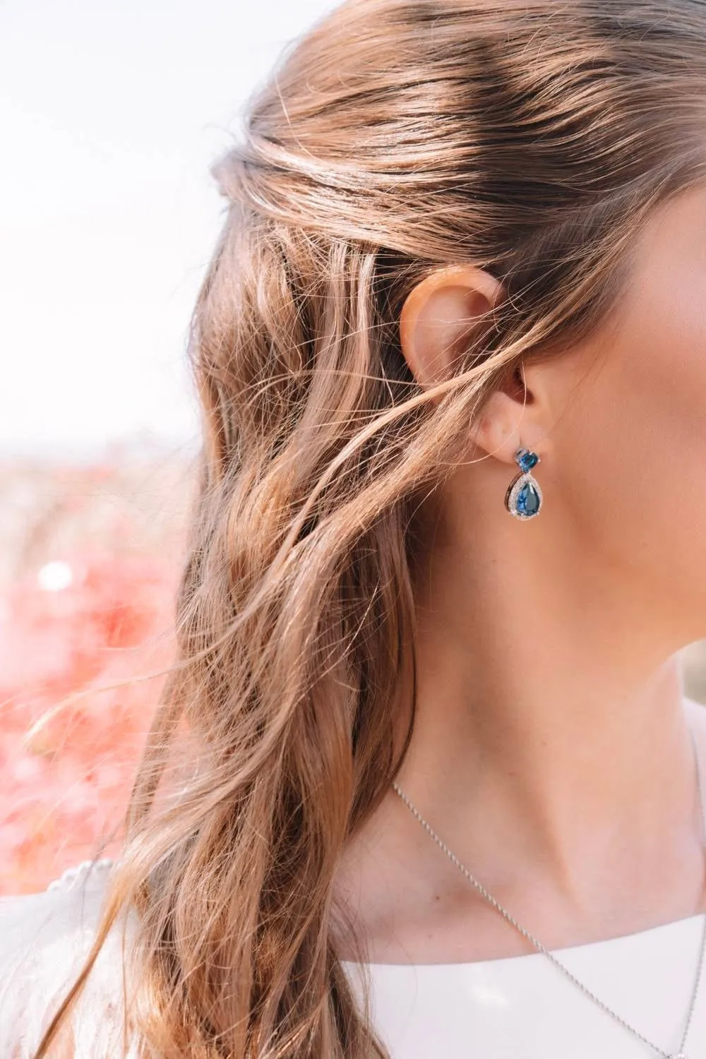 Avery Blue Pear Jewelry Set
