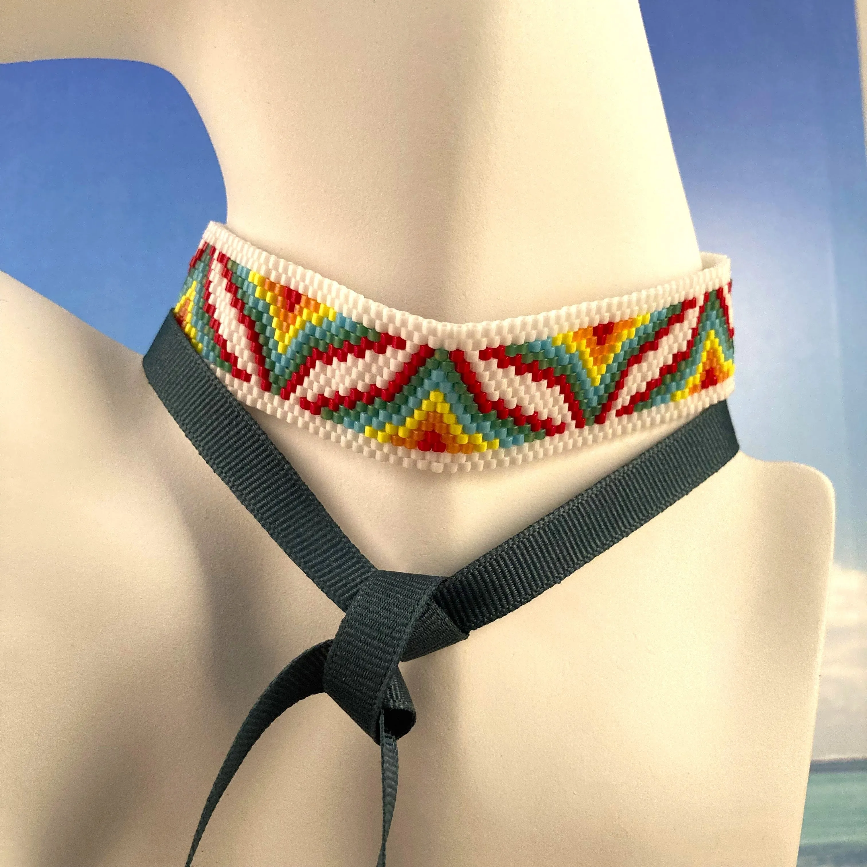 Beaded Choker Bright Bargello Peaks on White