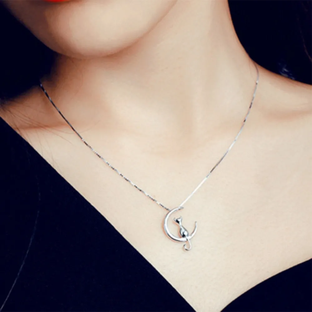 Beautiful Cat Moon Necklace