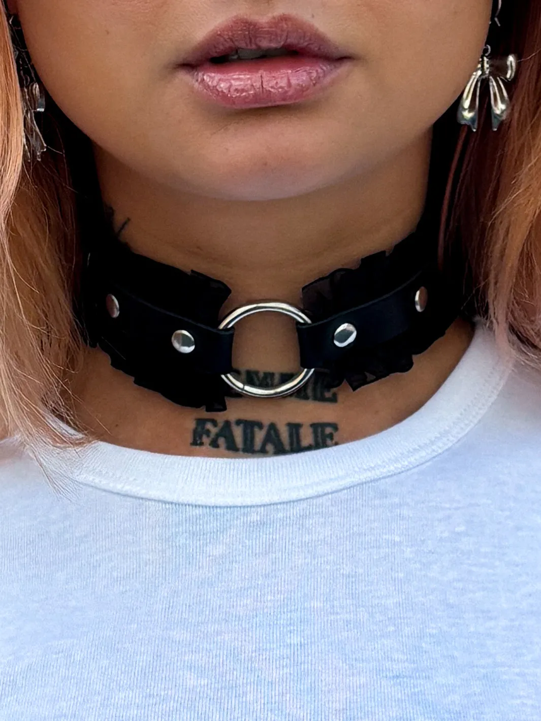 BIG O FRILL CHOKER - BLACK