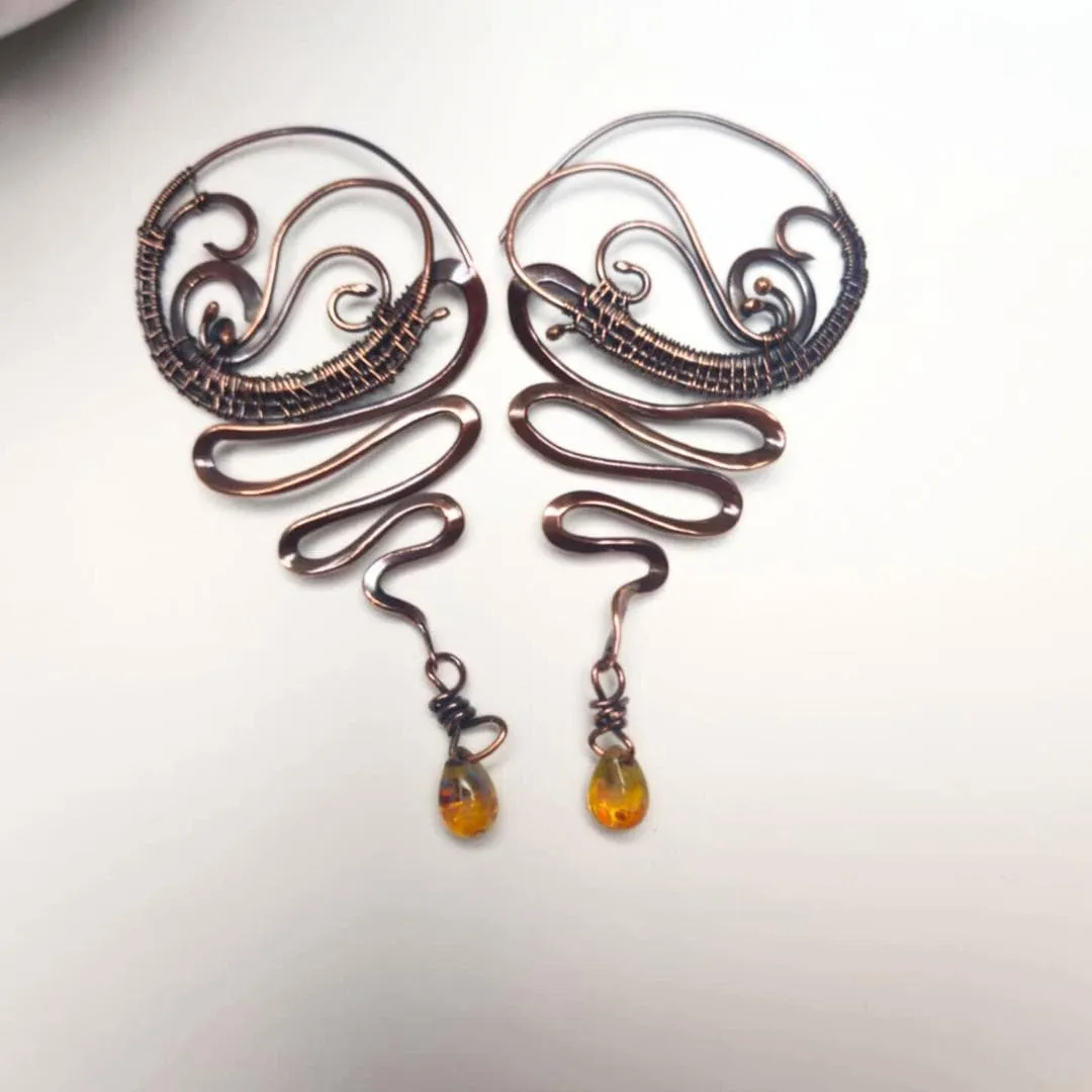 Copper Swirl Dangle Earrings – Handmade with Glass Drops in Boho Style