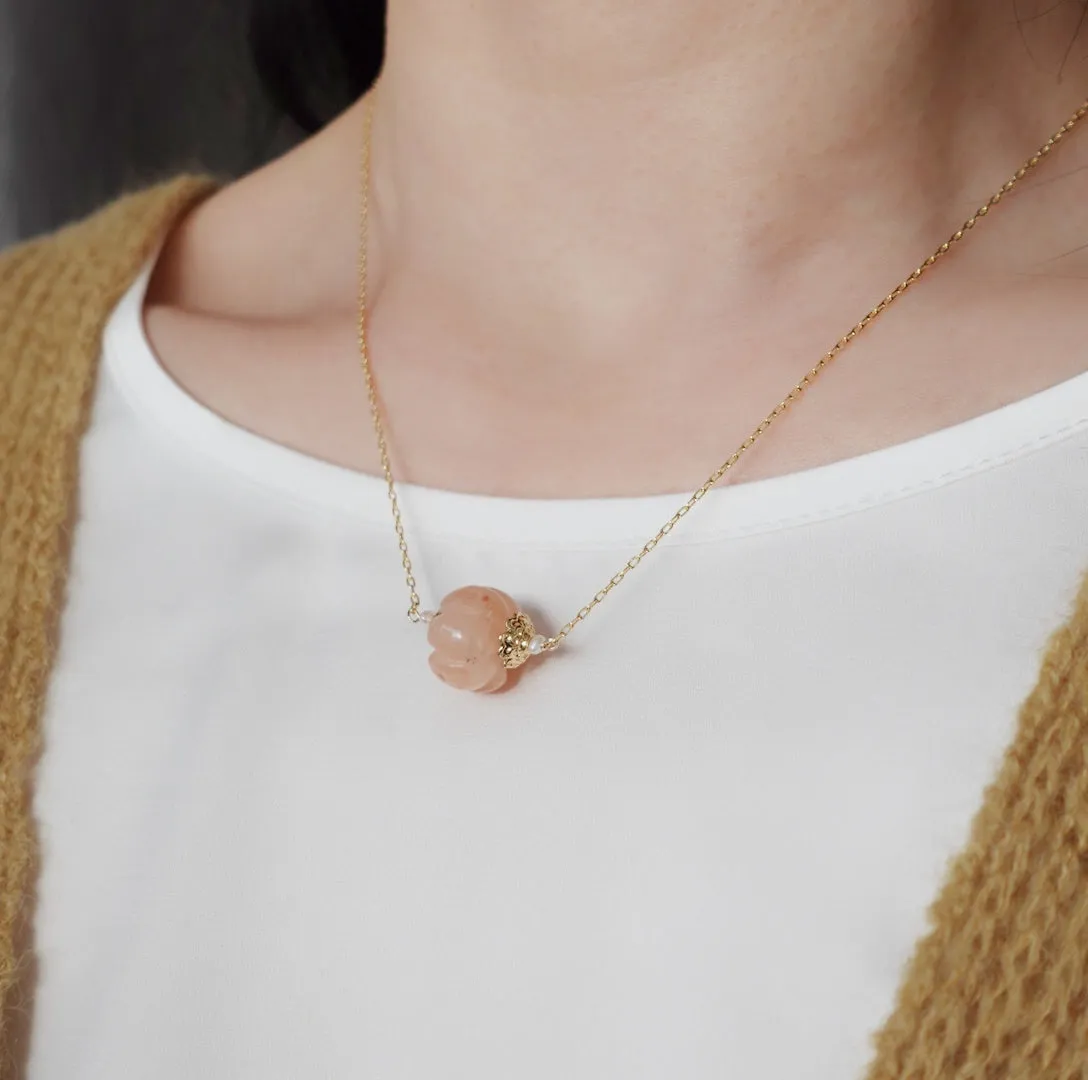 Floating Gemstone Pumpkin Necklace (Multicolor)