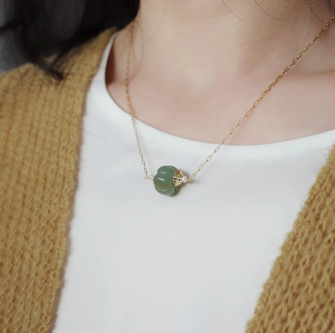 Floating Gemstone Pumpkin Necklace (Multicolor)
