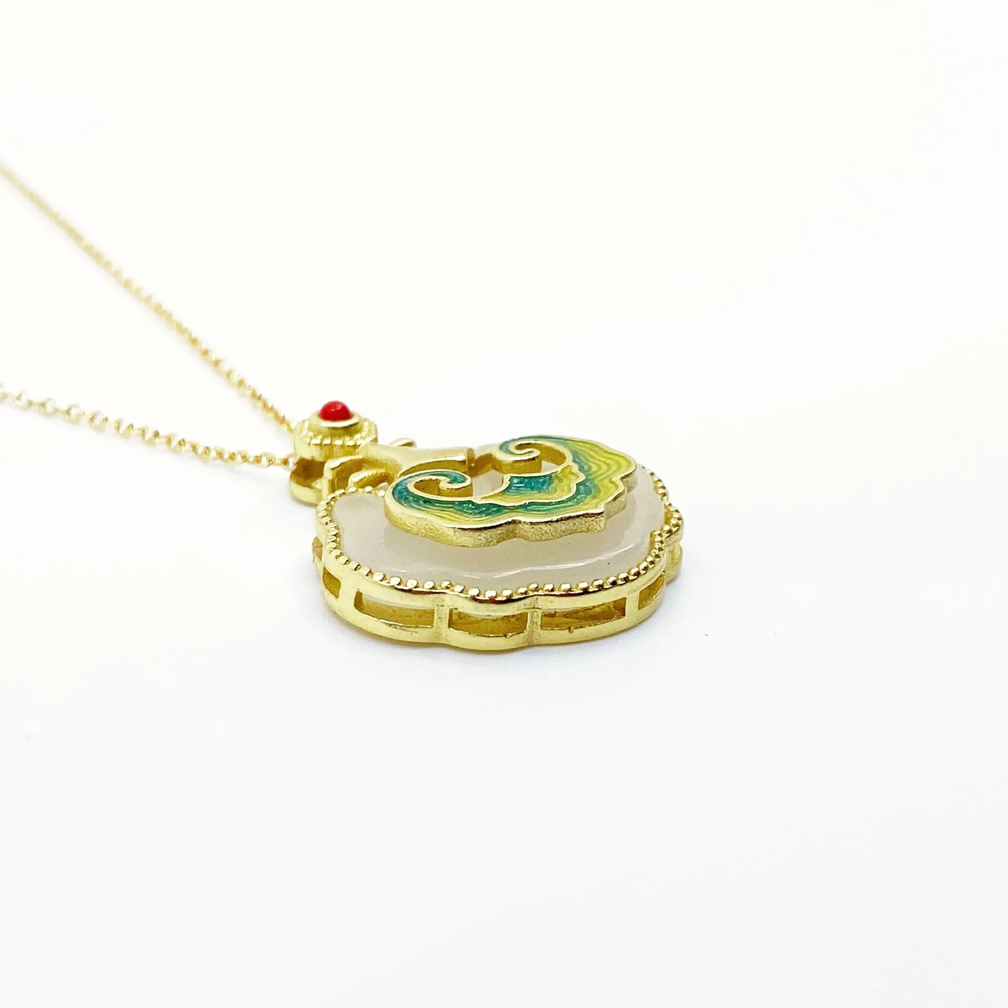 Gold Pipa Auspicious Clouds Hetian Jade Necklace