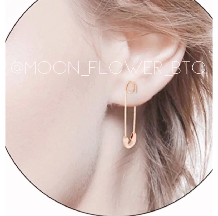 Gold Safety Pin Earrings