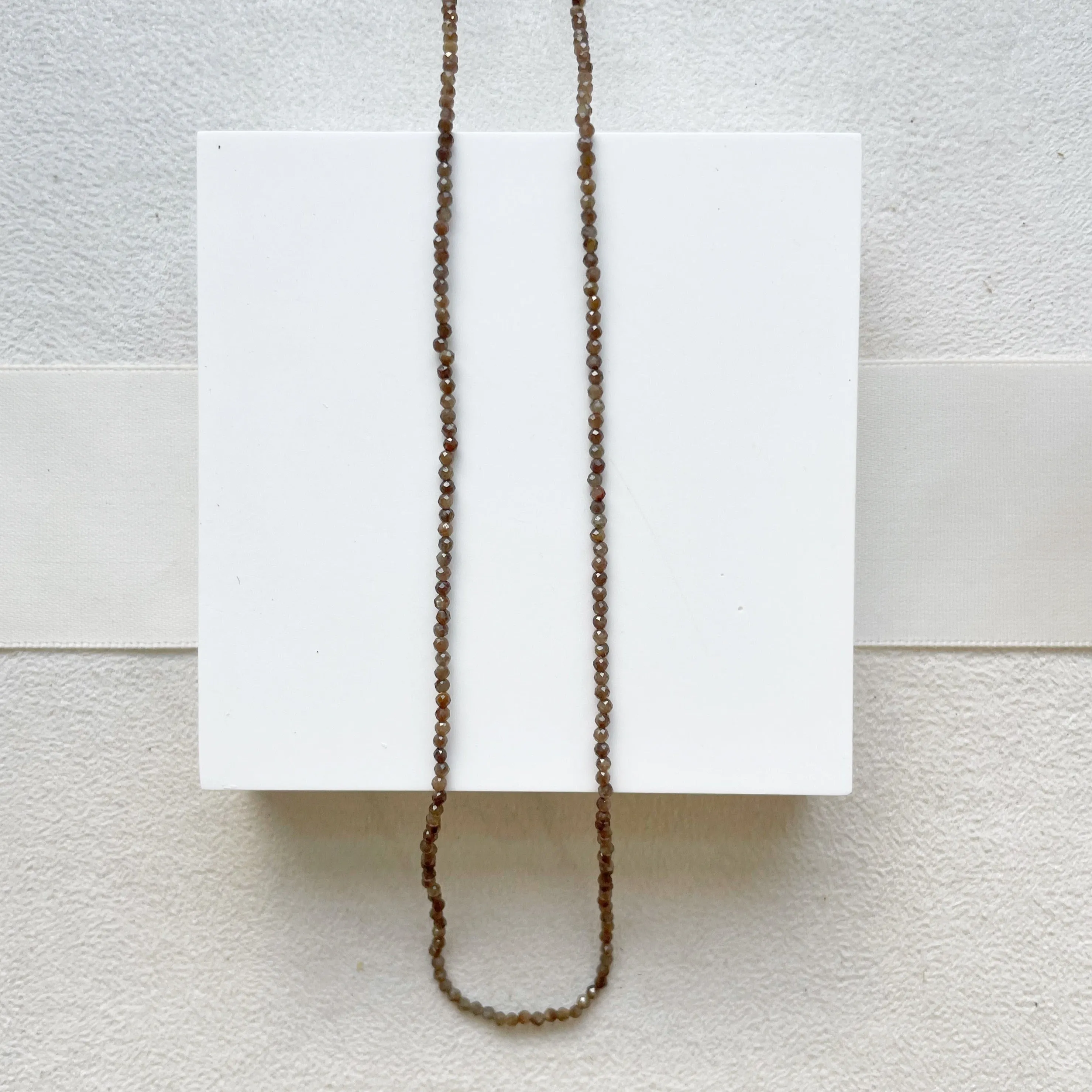 Hazelnut Sapphire Bijou Necklace