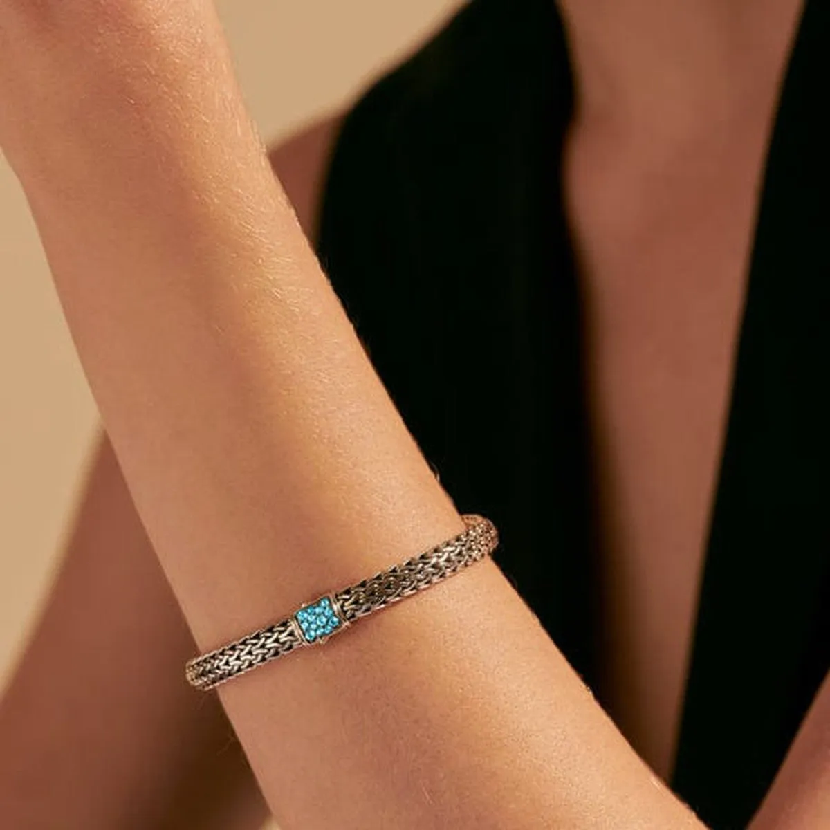 Icon Bracelet, Sterling Silver, Treated Swiss Blue Topaz Pavé, 6.5MM - BBS90422RVBLS2SBT