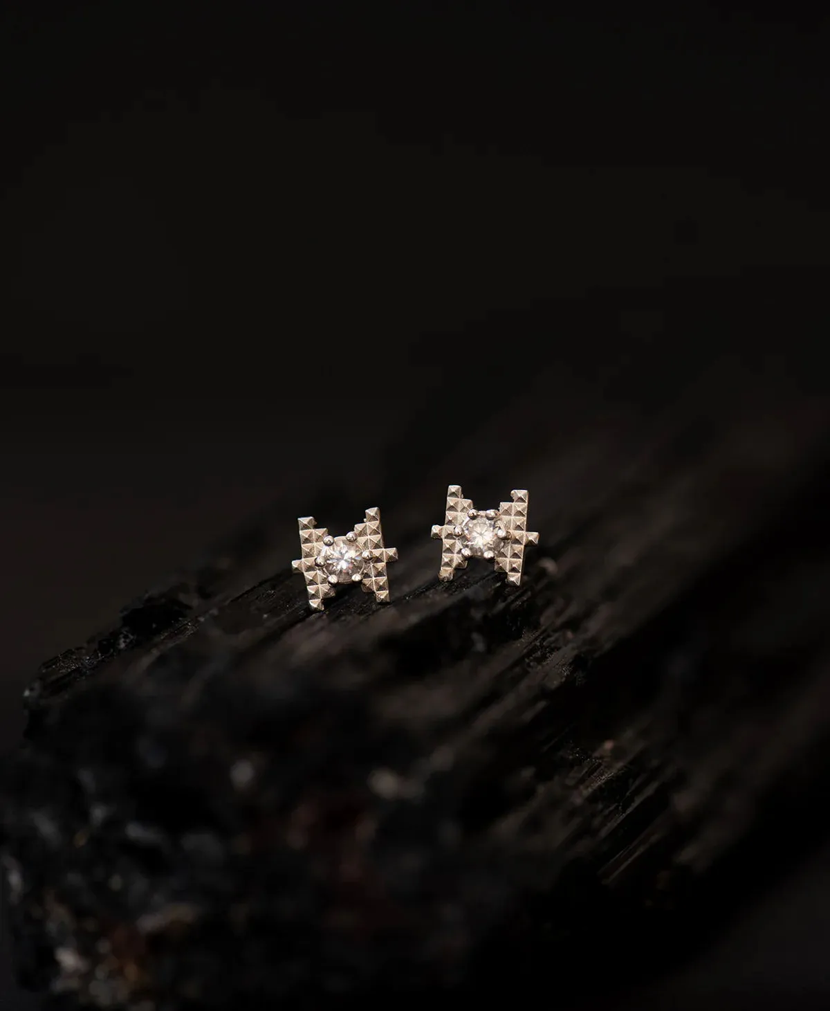 Inti Stud | Sterling Silver | Peach Zircon