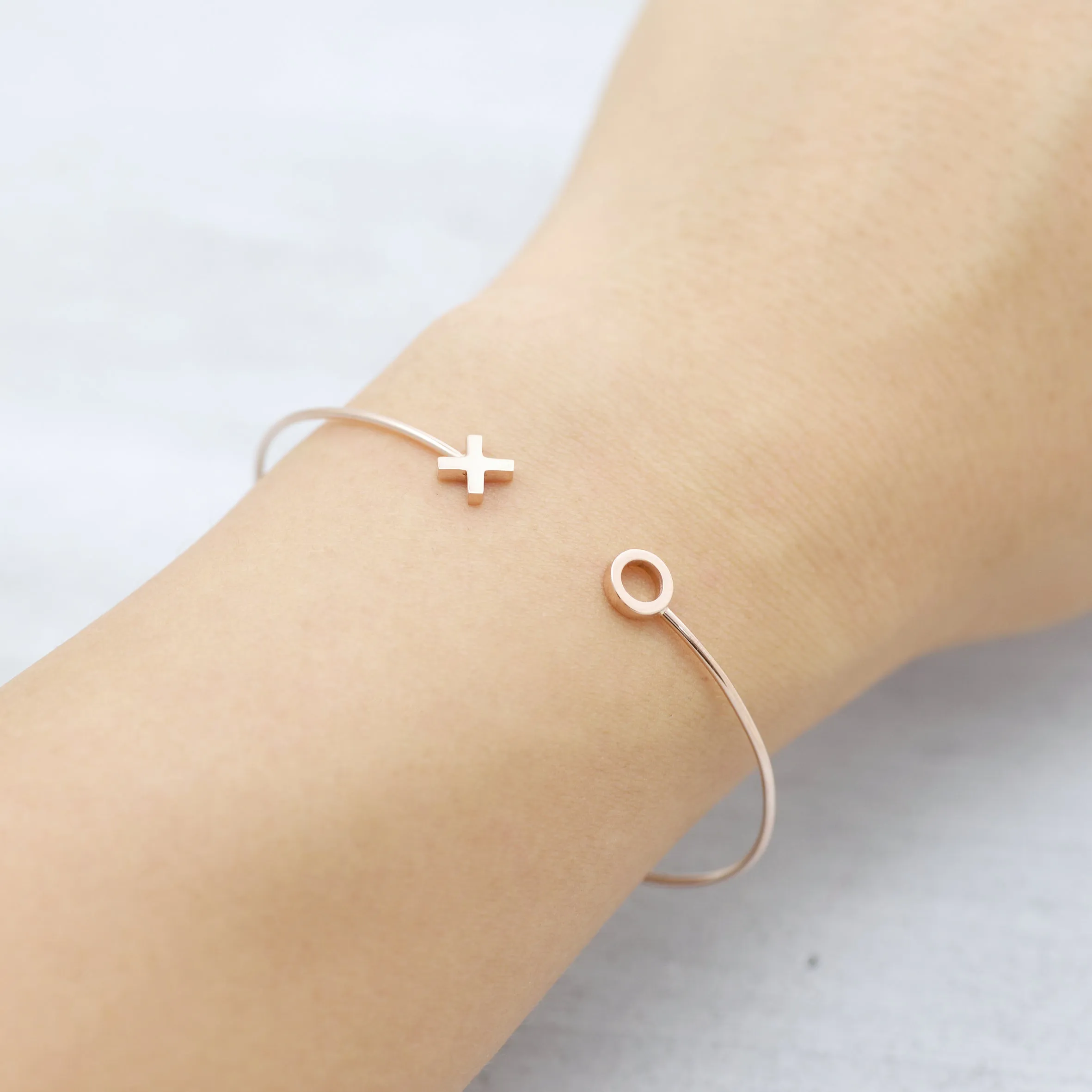 Kiss and hug cuff Bracelet