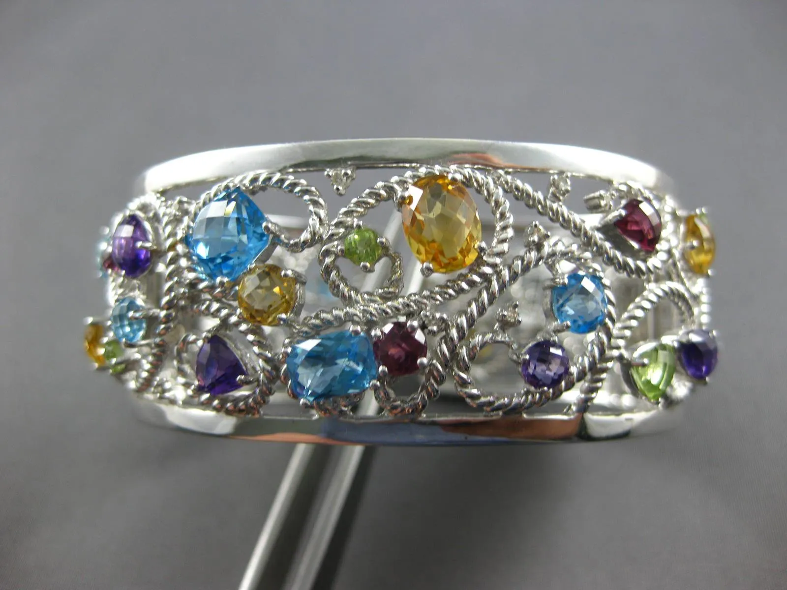 LARGE 22.07CT DIAMOND & MULTI GEM 14KT WHITE GOLD FILIGREE CUFF BANGLE BRACELET