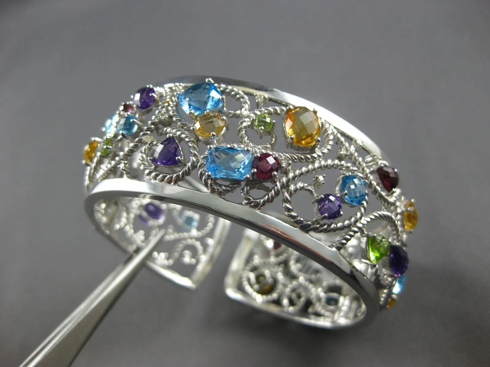 LARGE 22.07CT DIAMOND & MULTI GEM 14KT WHITE GOLD FILIGREE CUFF BANGLE BRACELET