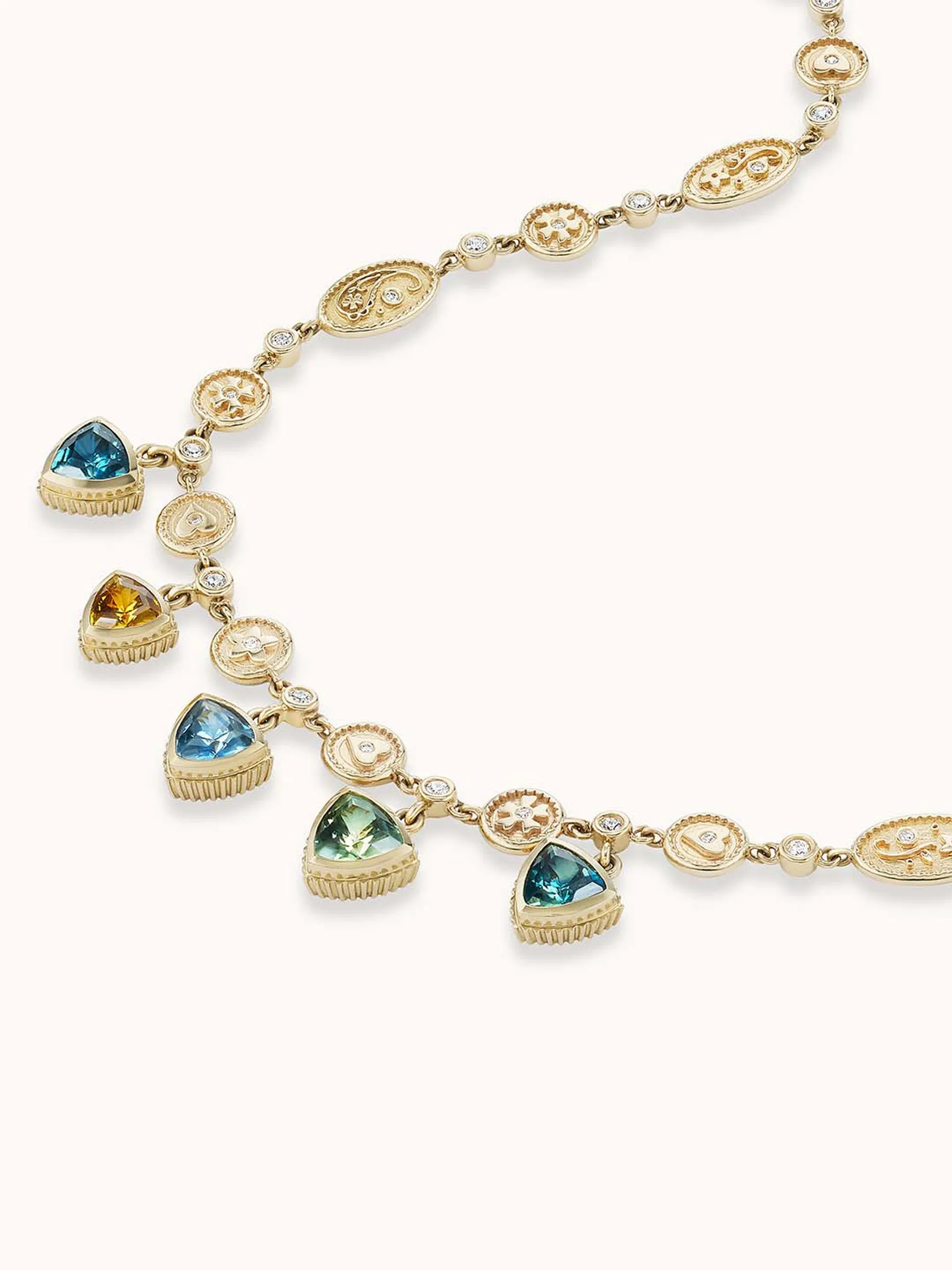 Montana sapphire trillion necklace