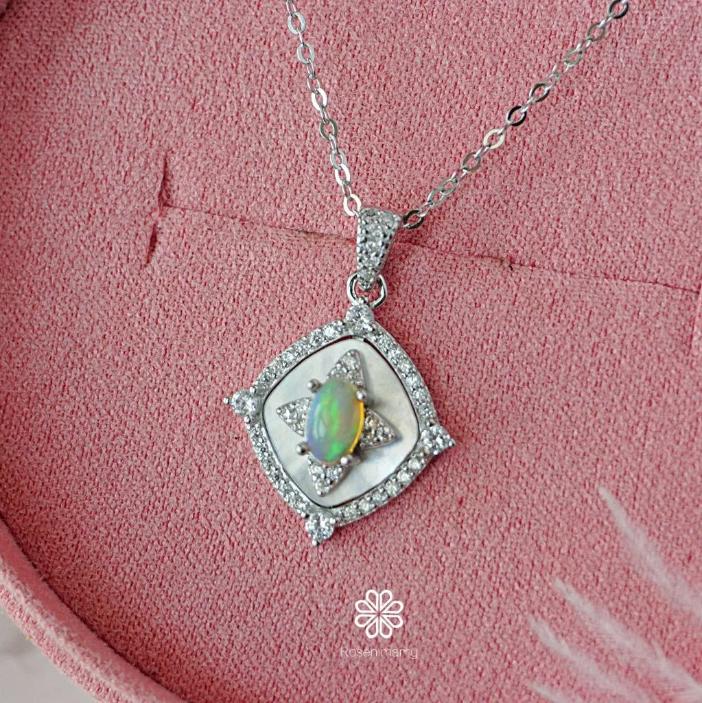 Natural Opal Pendant Necklace Sterling Silver925.