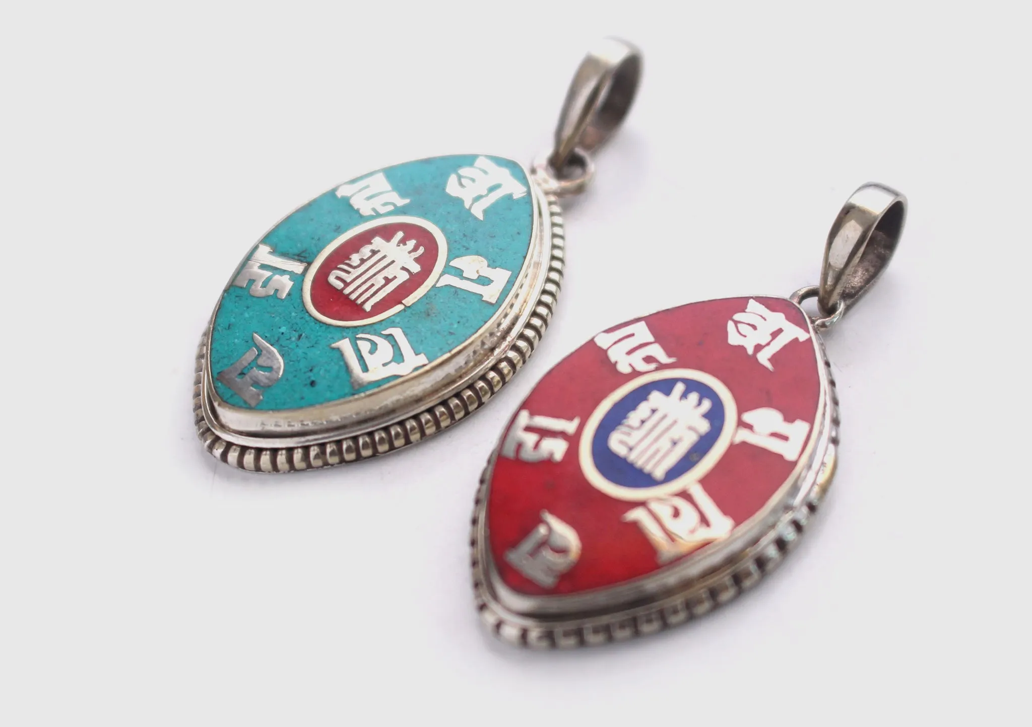 Om Mani Tibetan Kalachakra White Metal Tibetan Pendant
