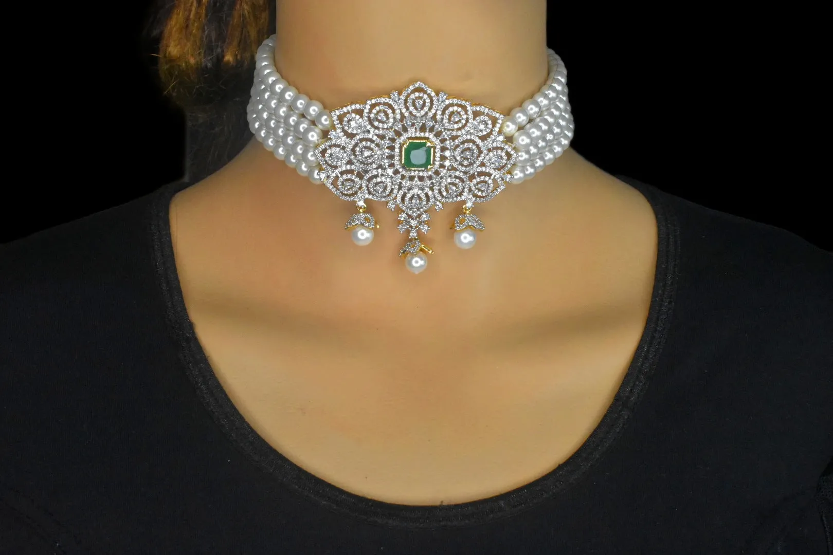 Pearl Choker with Diamond Pendant

By Asp Fashion Jewellery