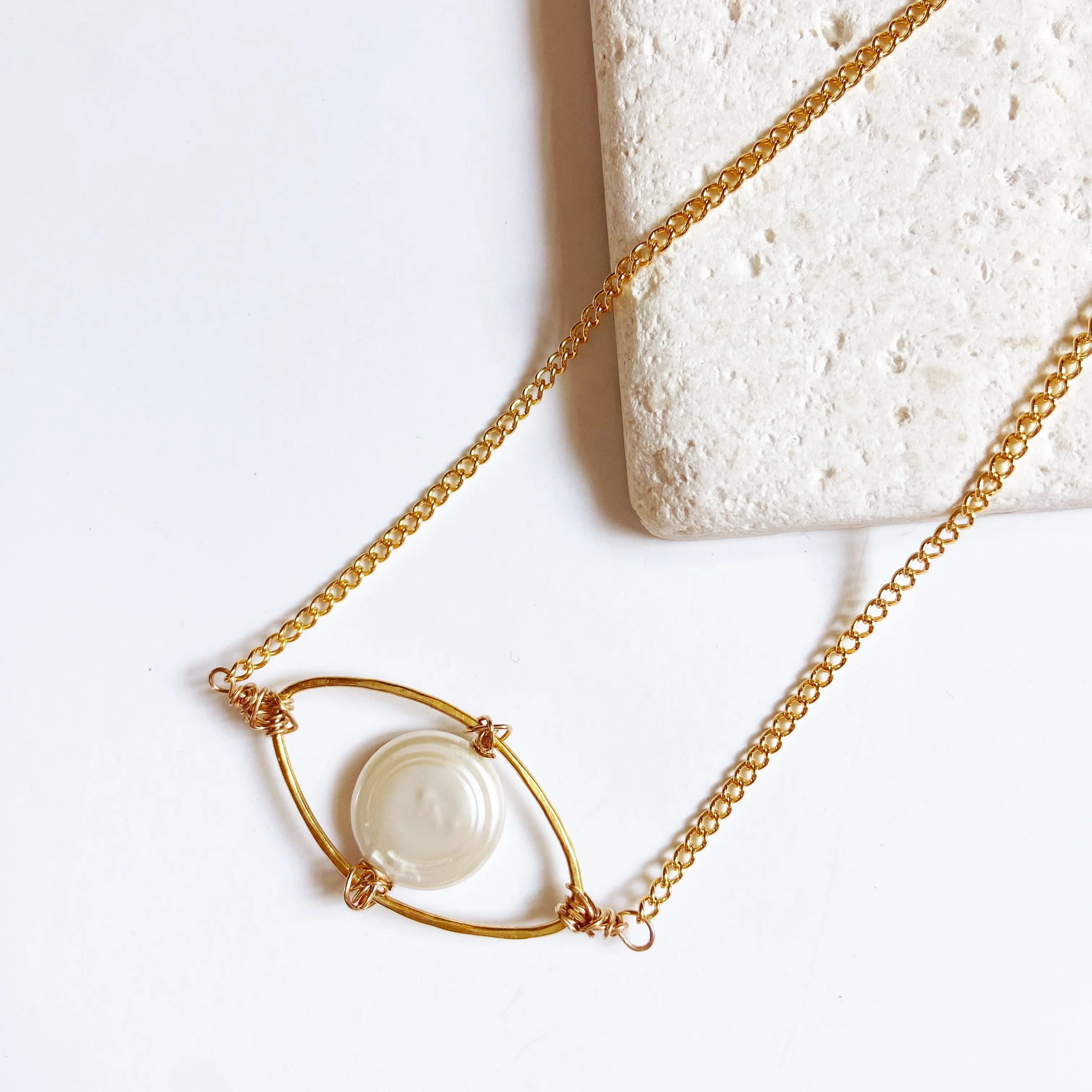 Pearl Evil Eye Choker Necklace in Gold (17.5 inches)
