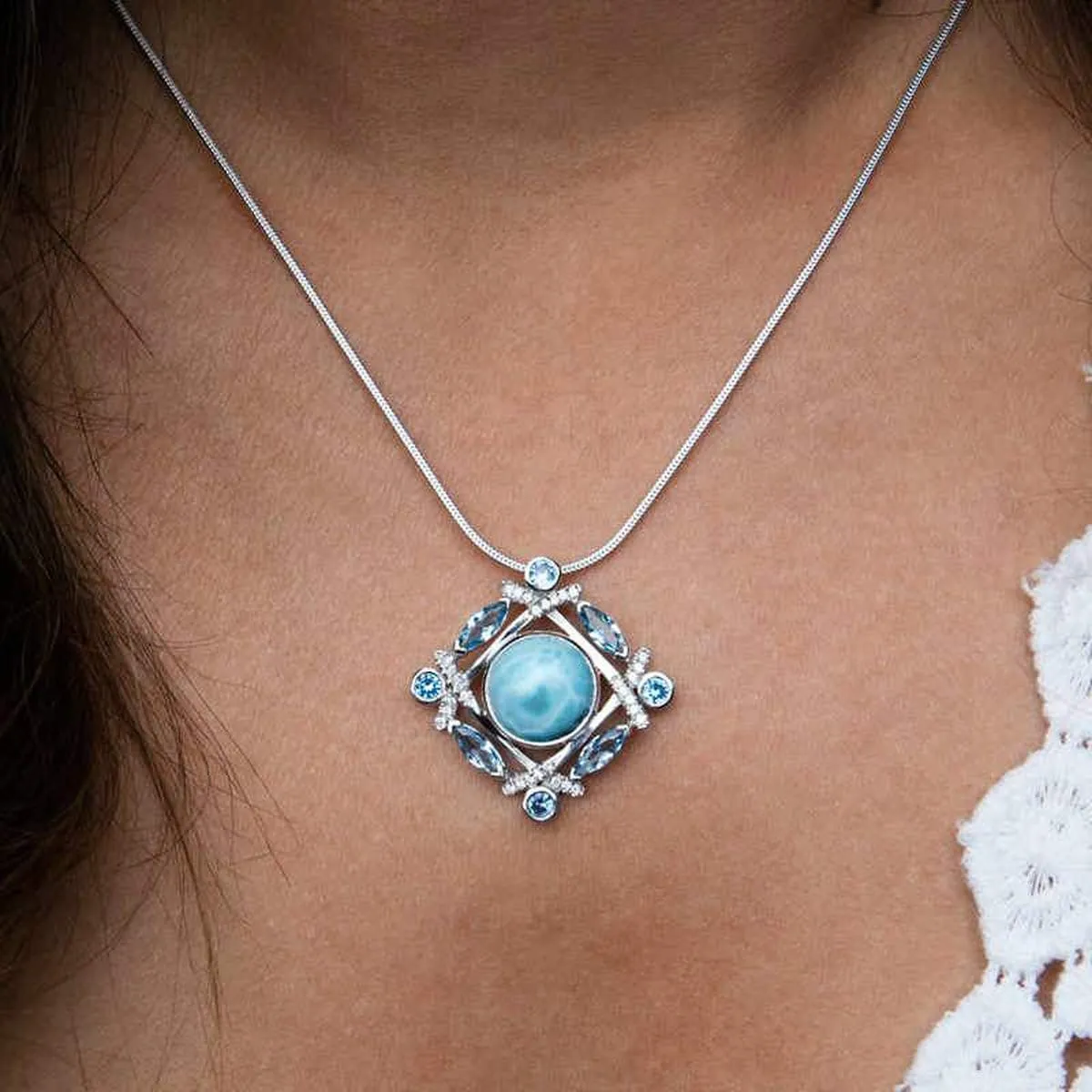 Sakura Necklace - Nsaku00-00