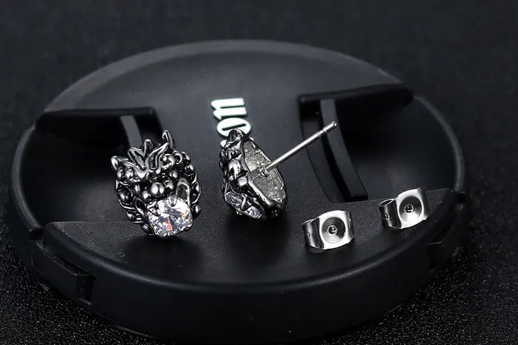 Trendy Titanium Steel Lion Head Stud Earrings with Personalized Zircon for Men and Women