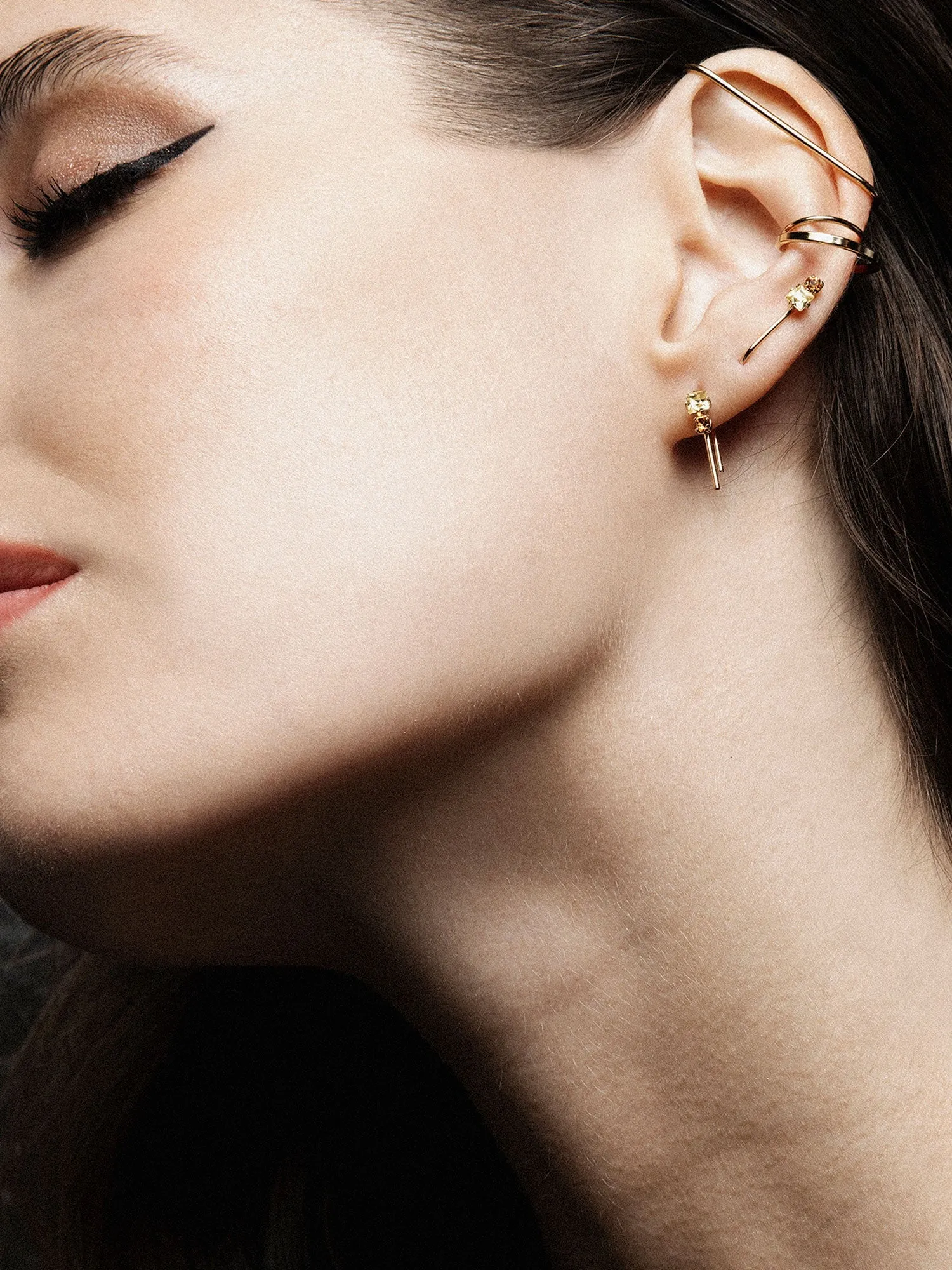 Valentin Buckle Earrings Pair Champagne