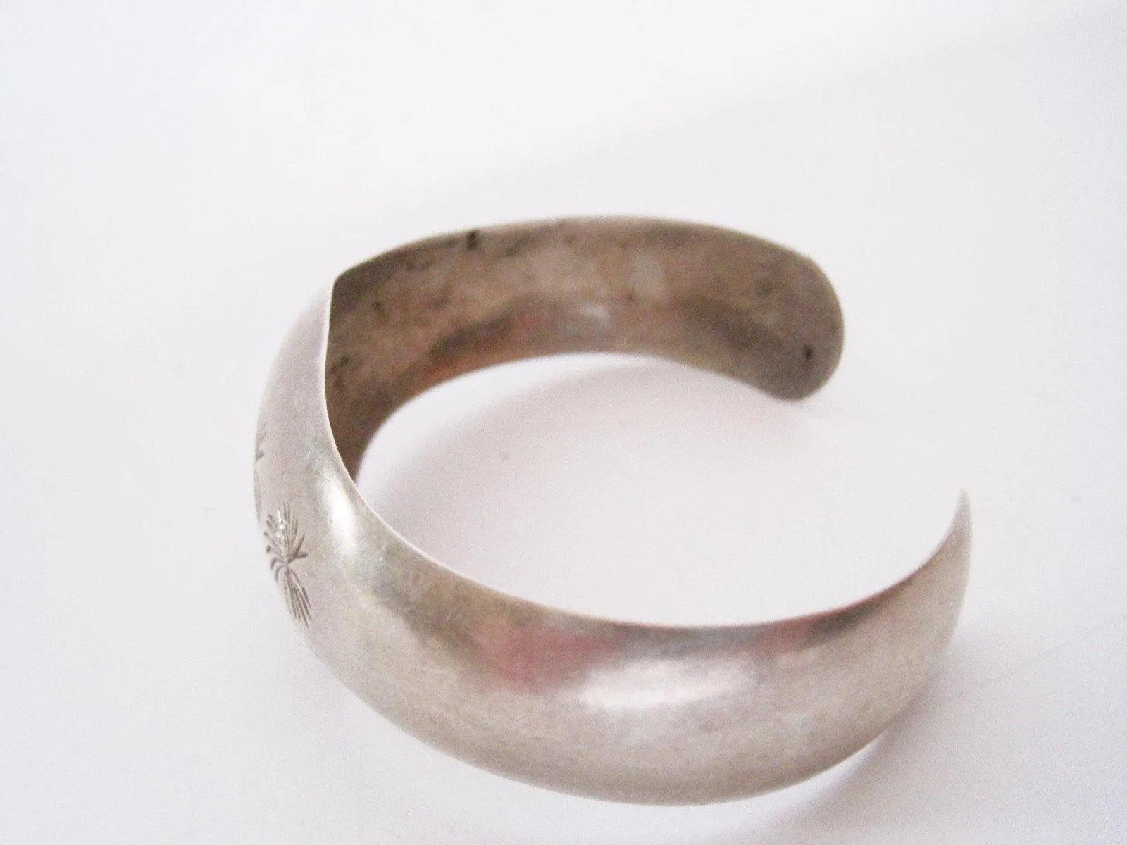 Vintage Marsh Arab Silver Hand Etched Bracelet