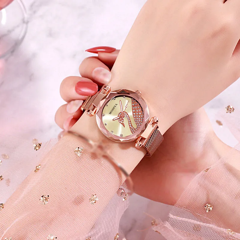 Women Fashion Swan Pattern Quartz Watch Elegant Woman Watch Diamond Luxury Ladies Wristwatch