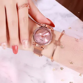 Women Fashion Swan Pattern Quartz Watch Elegant Woman Watch Diamond Luxury Ladies Wristwatch